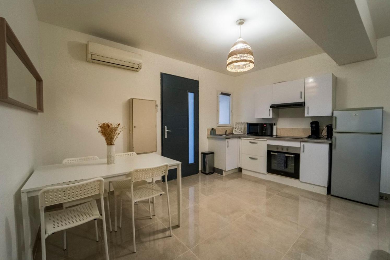 Appartement Des Carmes Nîmes Eksteriør bilde